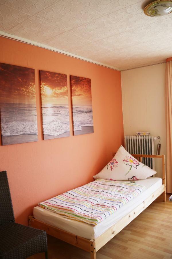 Monteurzimmer Beate Ackermann Hochstadt am Main ภายนอก รูปภาพ